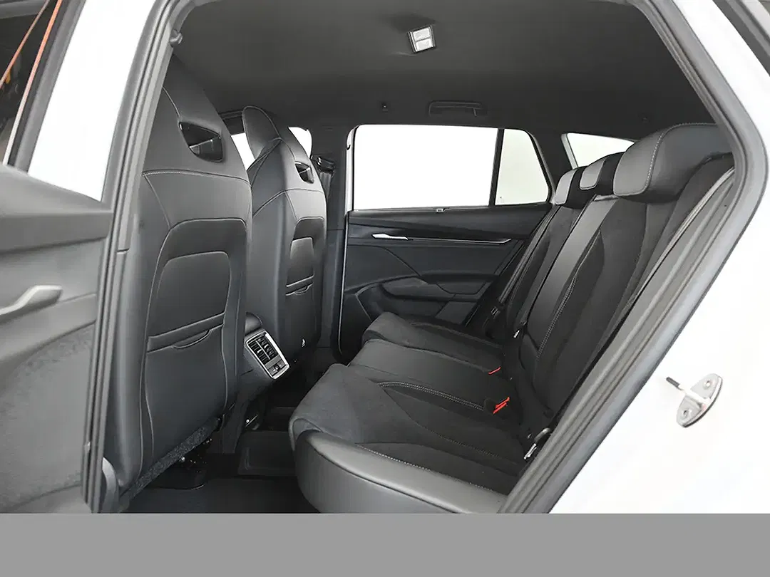 Skoda Enyaq - Thumbnail 13
