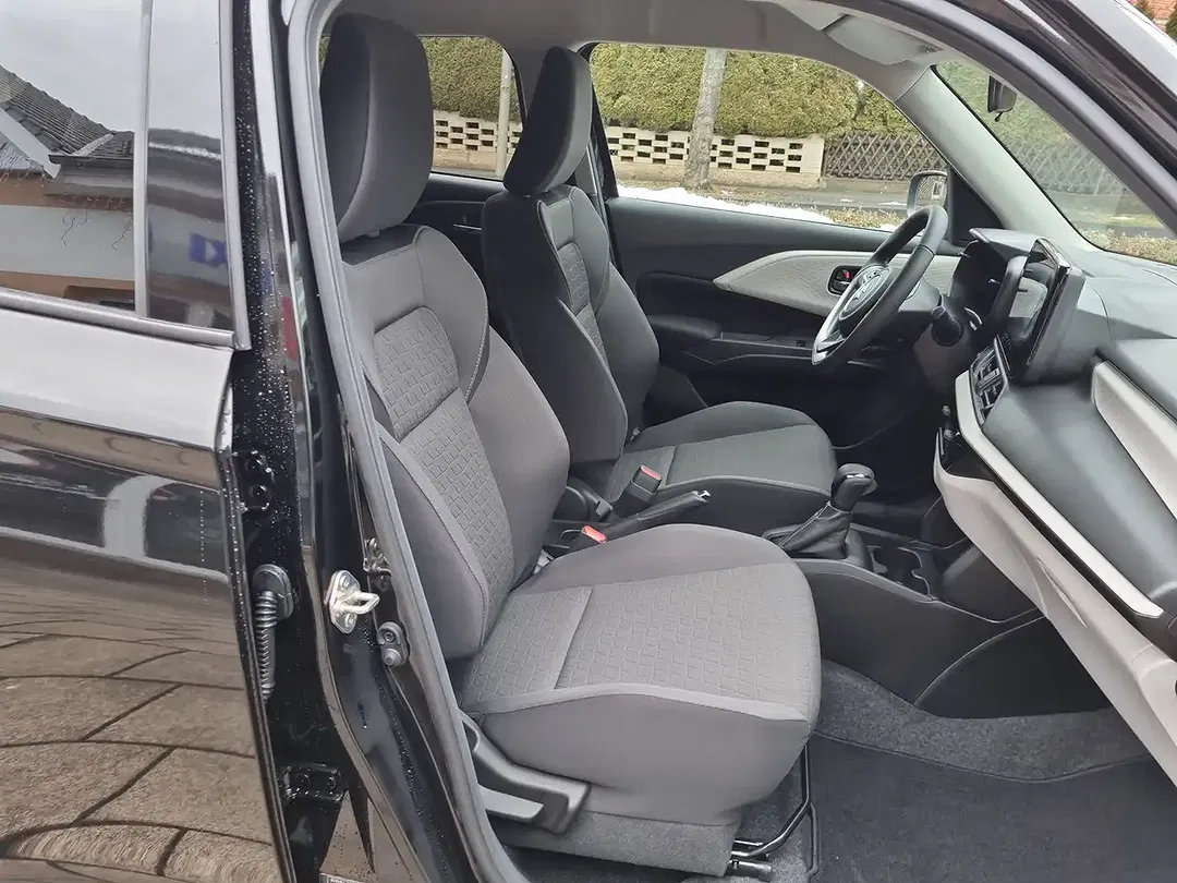 Suzuki Swift - Thumbnail 16