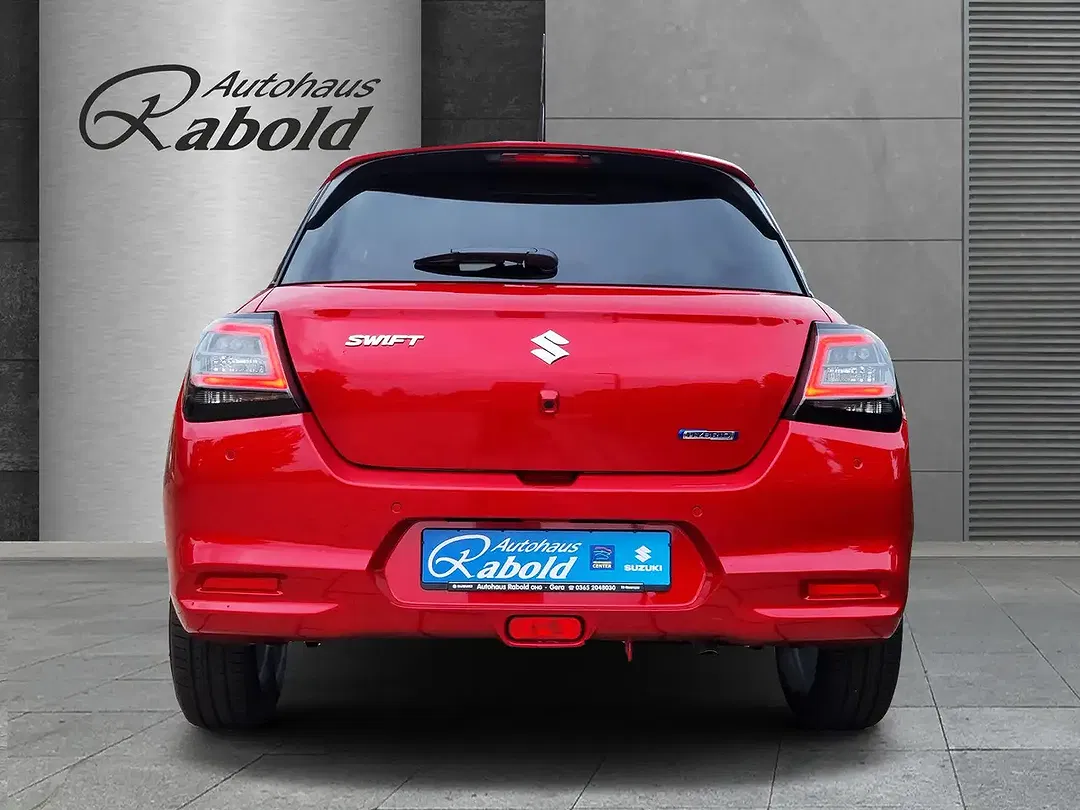Suzuki Swift - Thumbnail 4