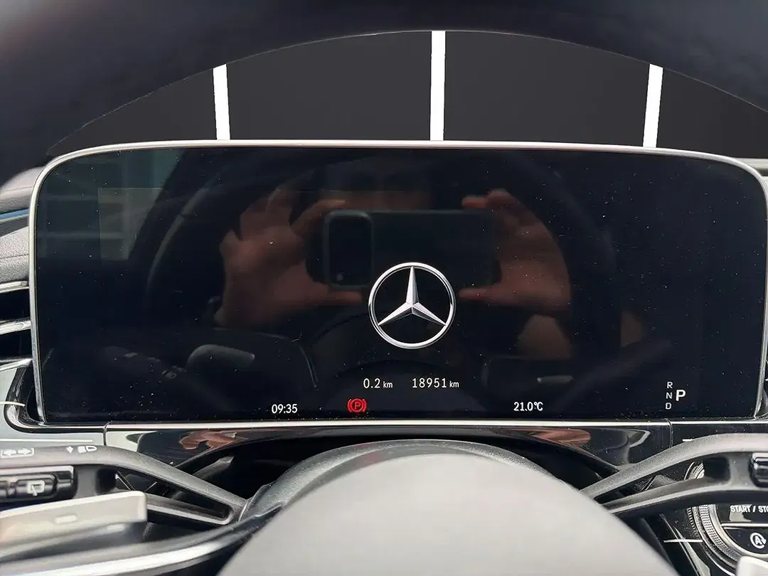 Mercedes-Benz E 200 - Thumbnail 12