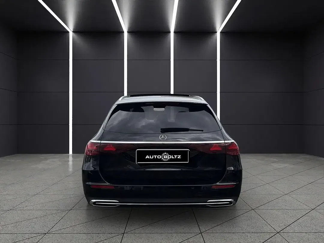 Mercedes-Benz E 200 - Thumbnail 5