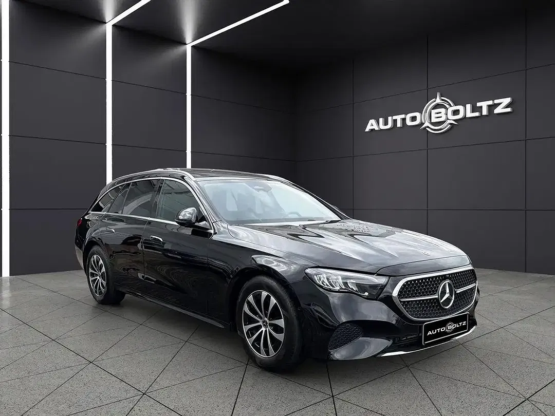 Mercedes-Benz E 200 - Thumbnail 8