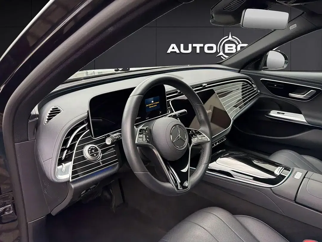 Mercedes-Benz E 200 - Thumbnail 9