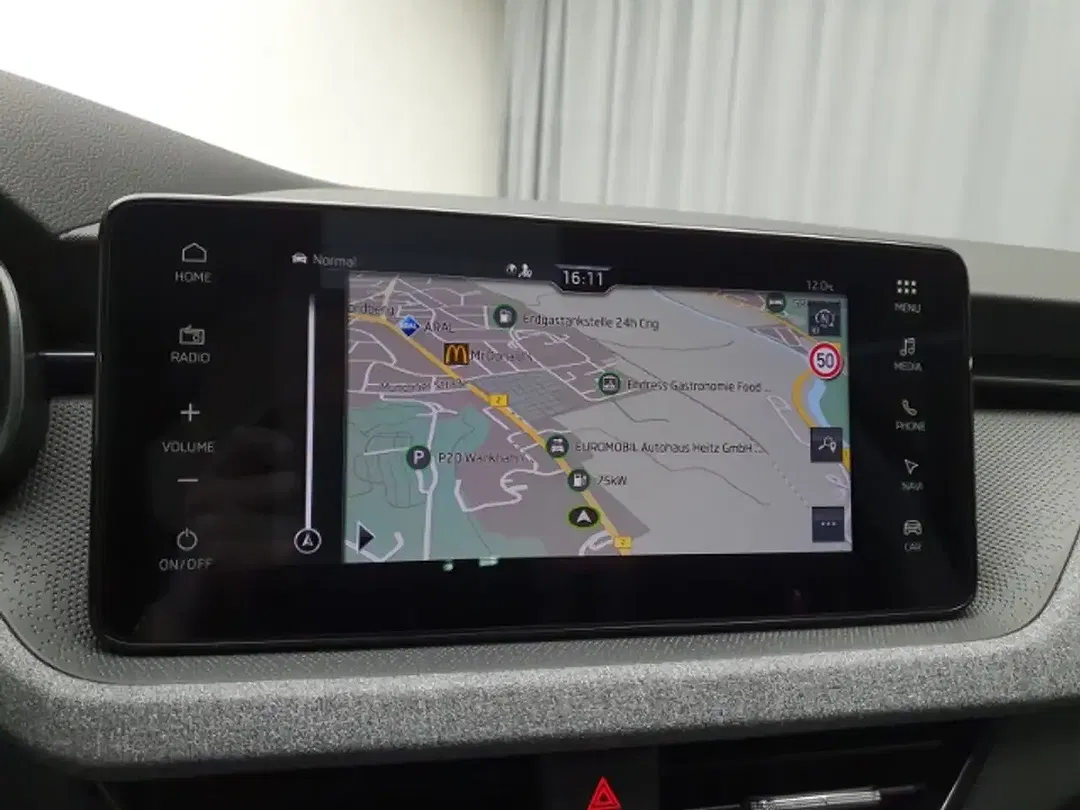 Skoda Scala - Thumbnail 10
