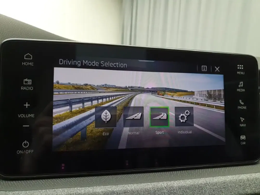 Skoda Scala - Thumbnail 15