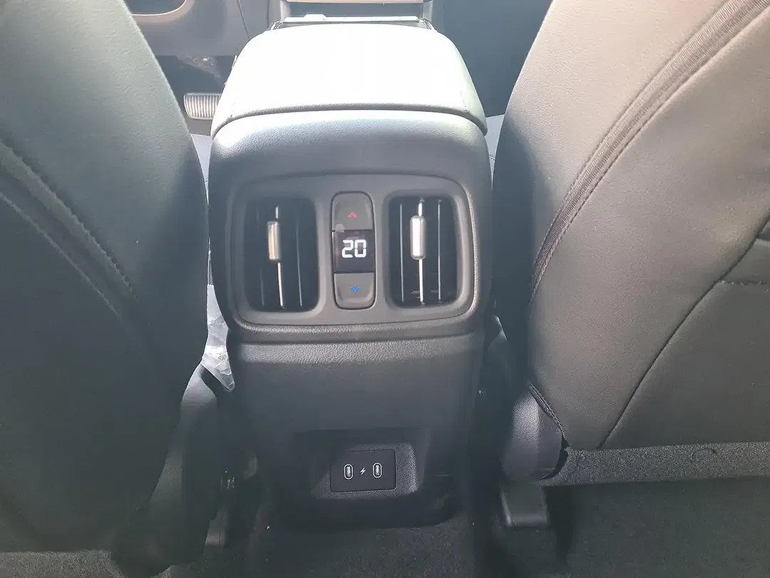 Hyundai TUCSON - Thumbnail 11