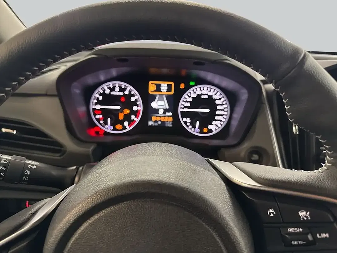 Subaru Crosstrek - Thumbnail 12