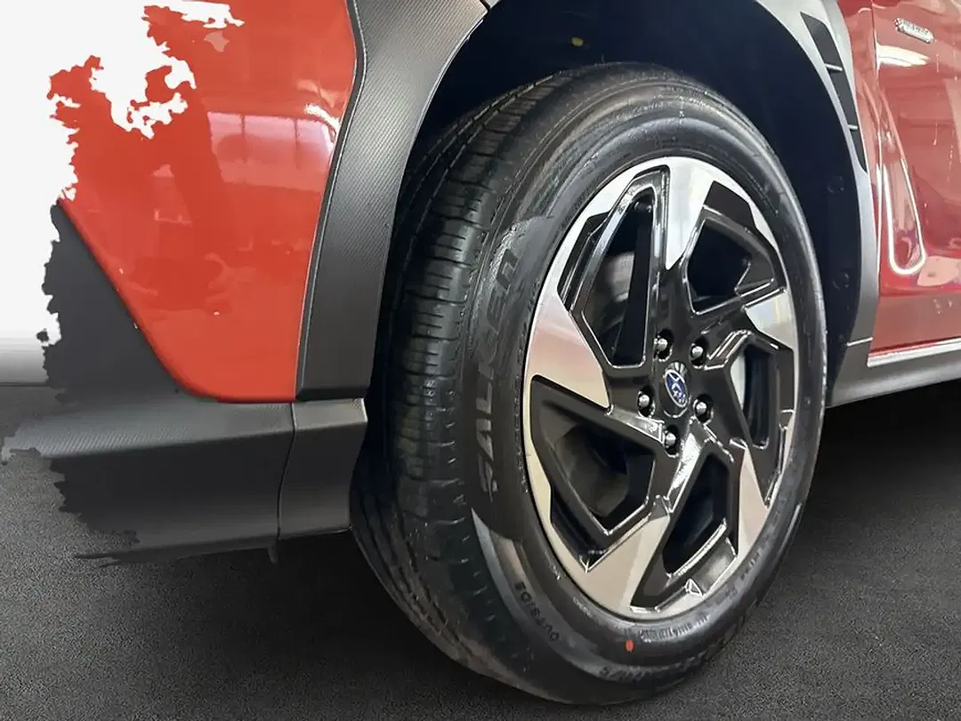 Subaru Crosstrek - Thumbnail 5