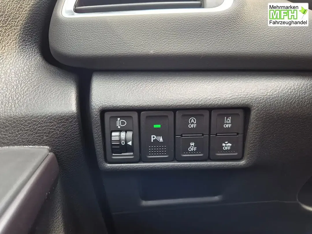 Suzuki S-Cross - Thumbnail 14