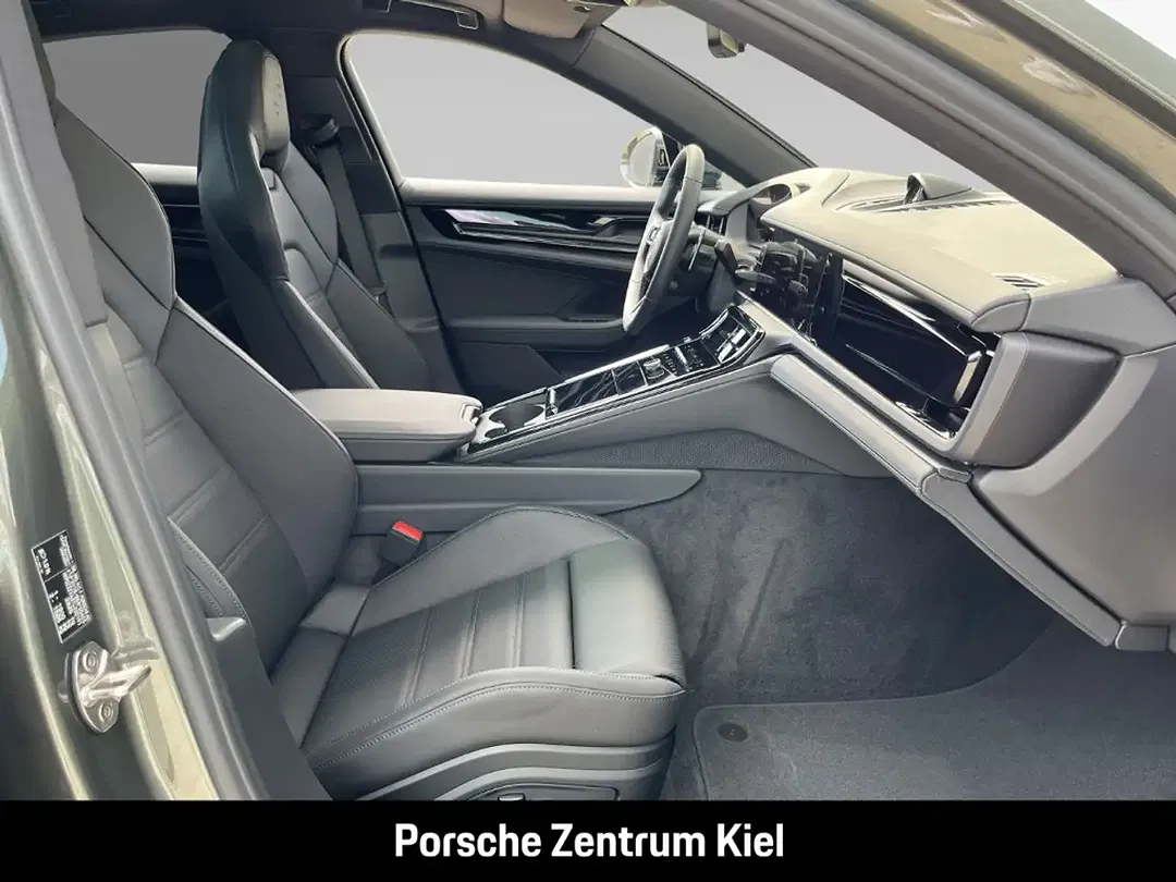 Porsche Panamera - Thumbnail 9