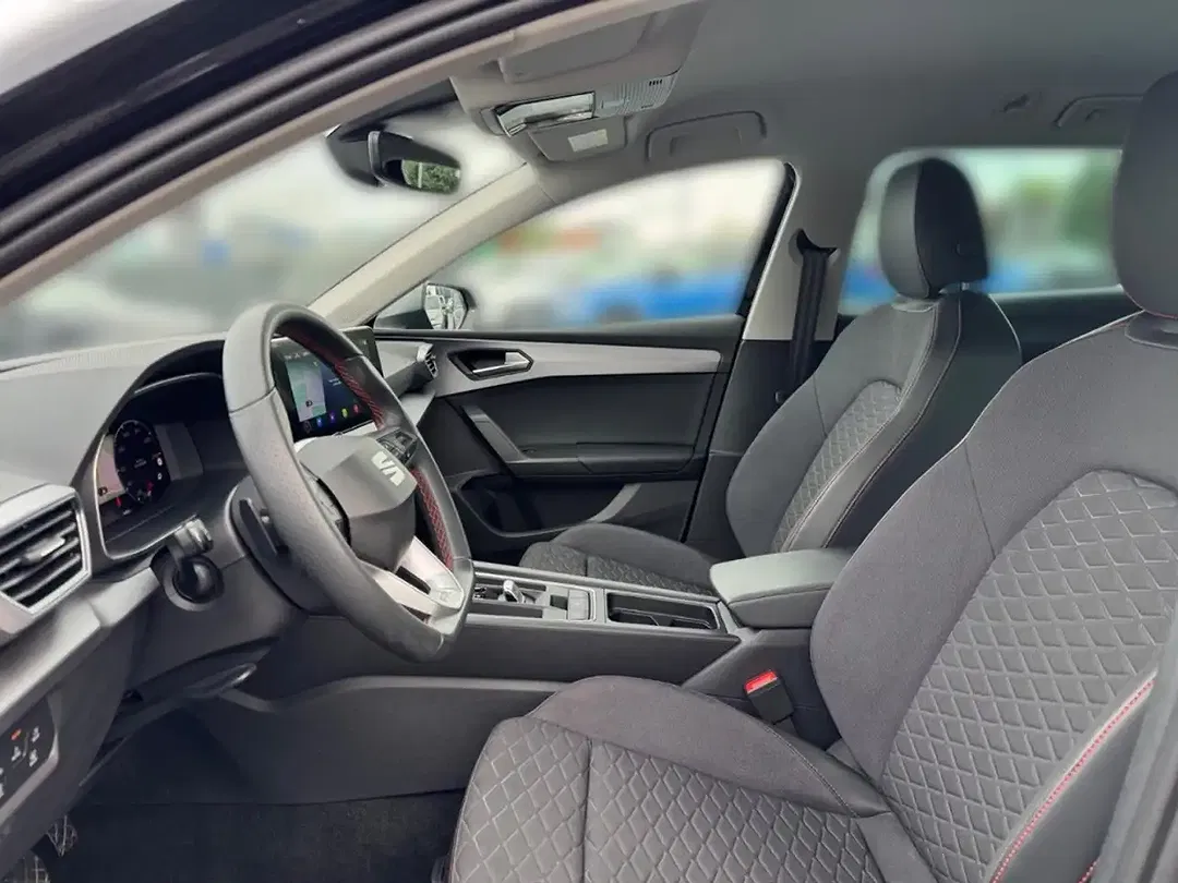 SEAT Leon - Thumbnail 11