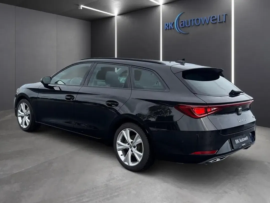SEAT Leon - Thumbnail 5
