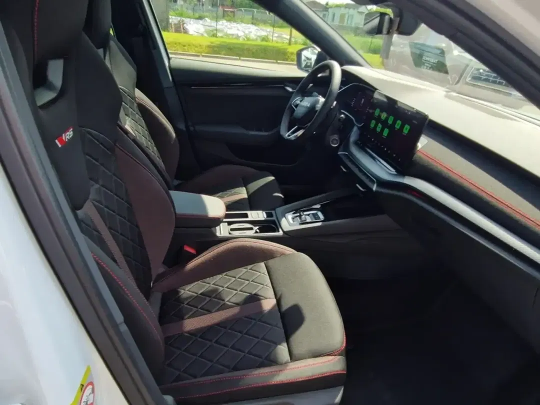 Skoda Octavia - Thumbnail 8