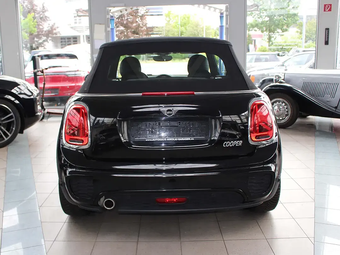 MINI Cooper - Thumbnail 3