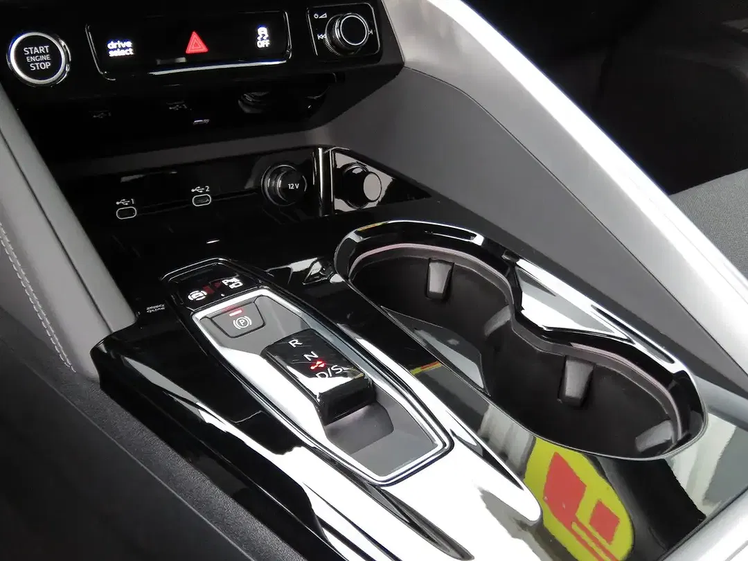 Audi Q5 - Thumbnail 8