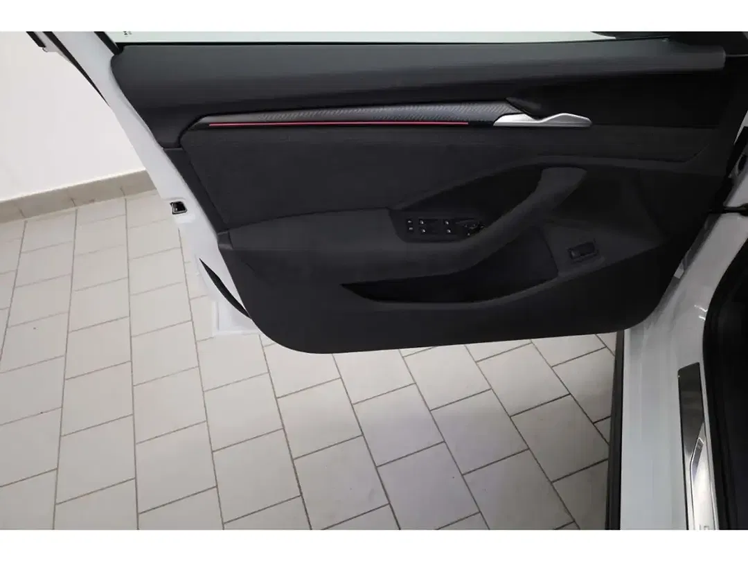 Skoda Superb - Thumbnail 13
