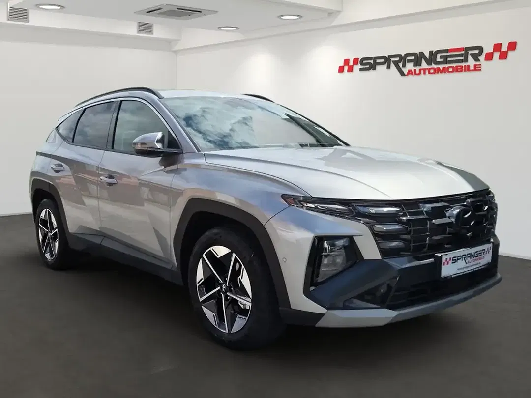 Hyundai TUCSON - Thumbnail 3