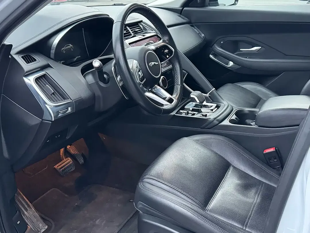 Jaguar E-Pace - Thumbnail 9
