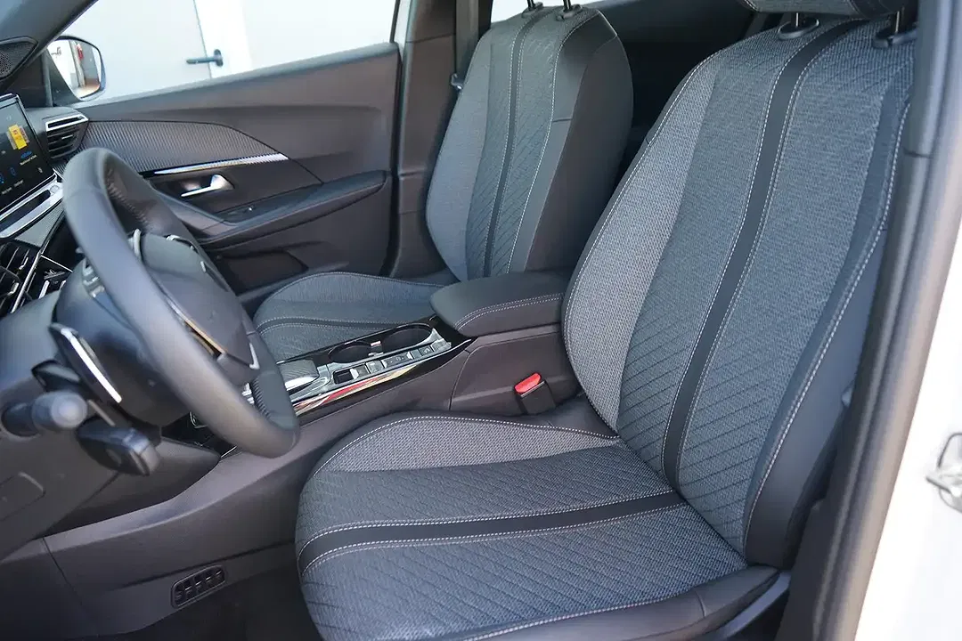 Peugeot 2008 - Thumbnail 10