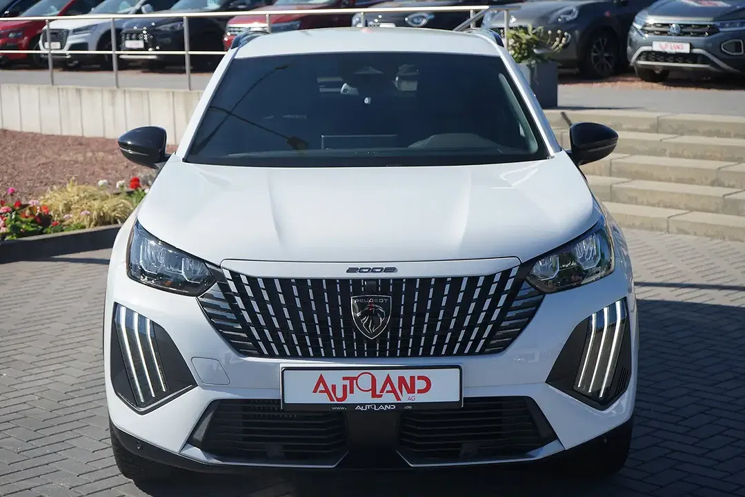 Peugeot 2008 - Thumbnail 2