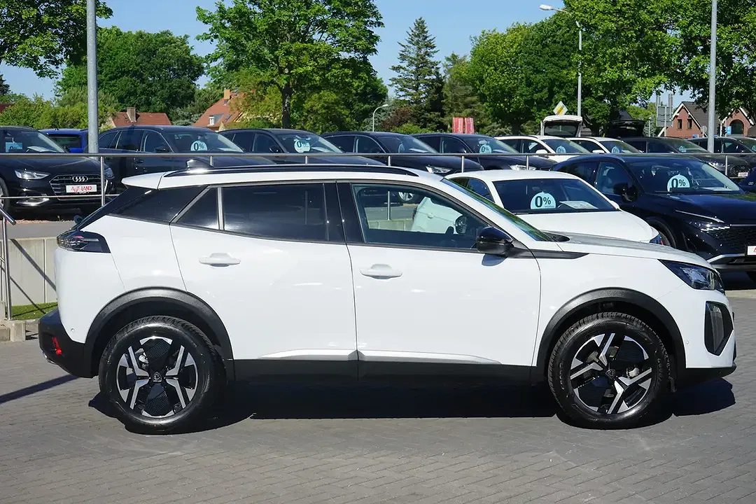 Peugeot 2008 - Thumbnail 4