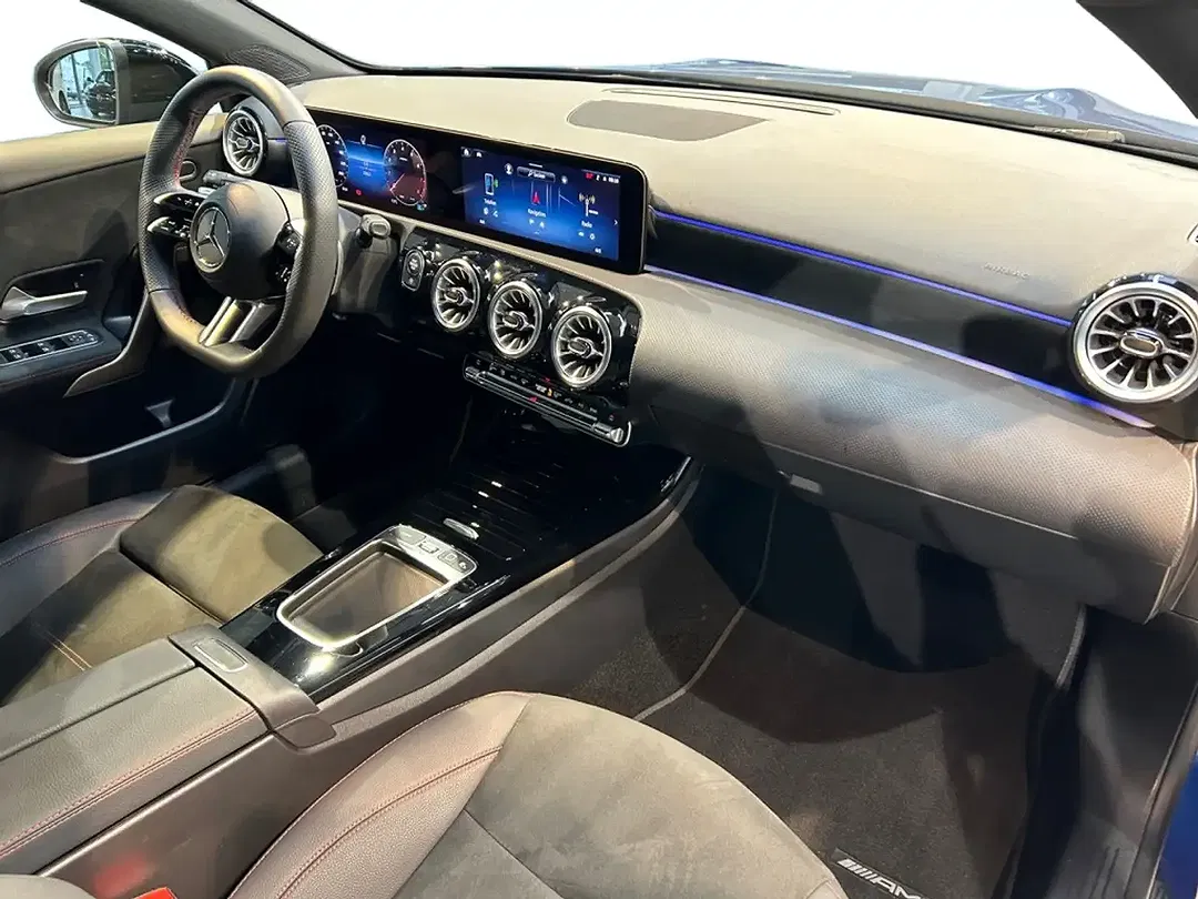 Mercedes-Benz A 200 - Thumbnail 3