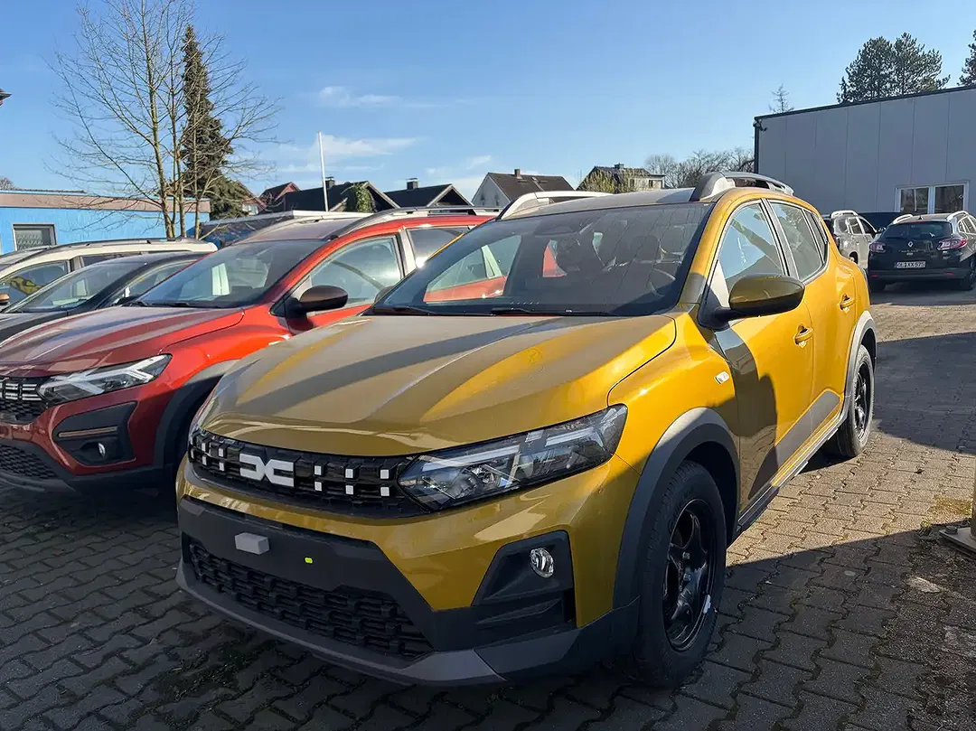 Dacia Sandero - Thumbnail 1