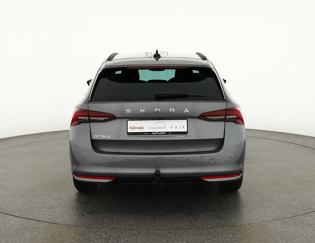 Skoda Octavia - Thumbnail 3