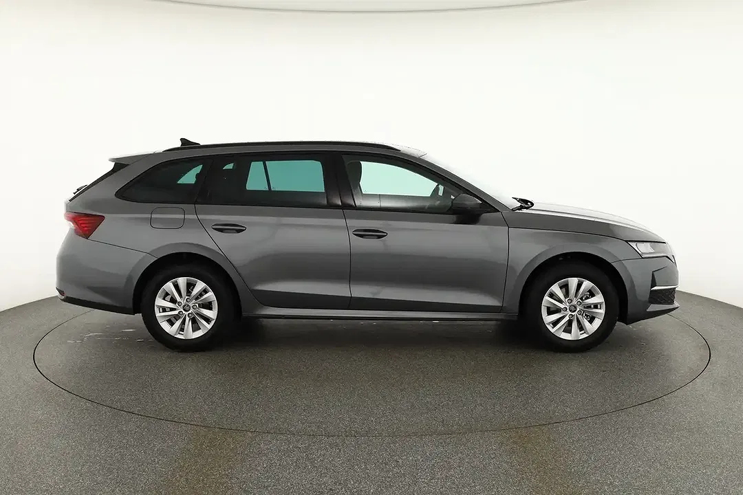 Skoda Octavia - Thumbnail 5