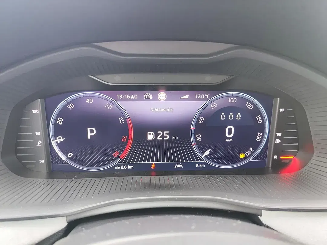 Skoda Kamiq - Thumbnail 21