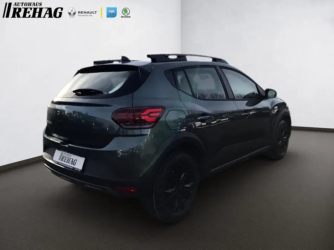 Dacia Sandero - Thumbnail 3
