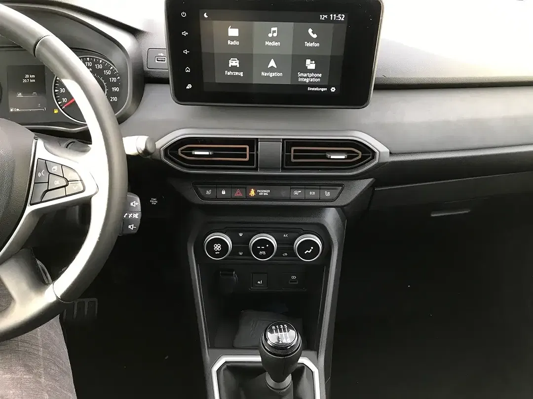 Dacia Sandero - Thumbnail 9