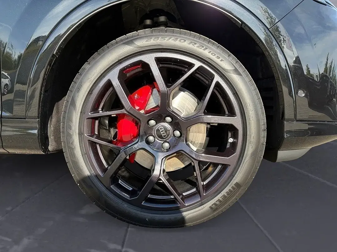 Audi Q7 - Thumbnail 11