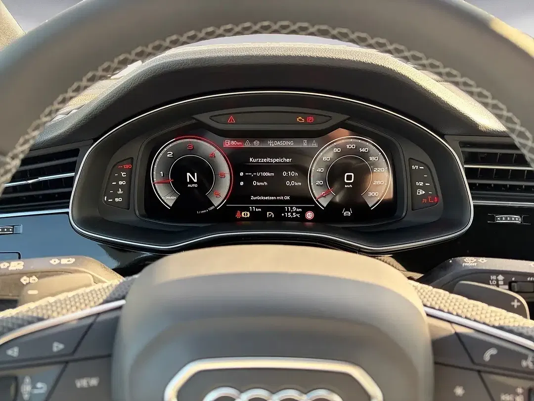 Audi Q7 - Thumbnail 9