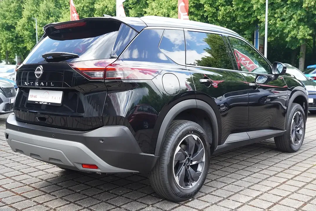 Nissan X-Trail - Thumbnail 4