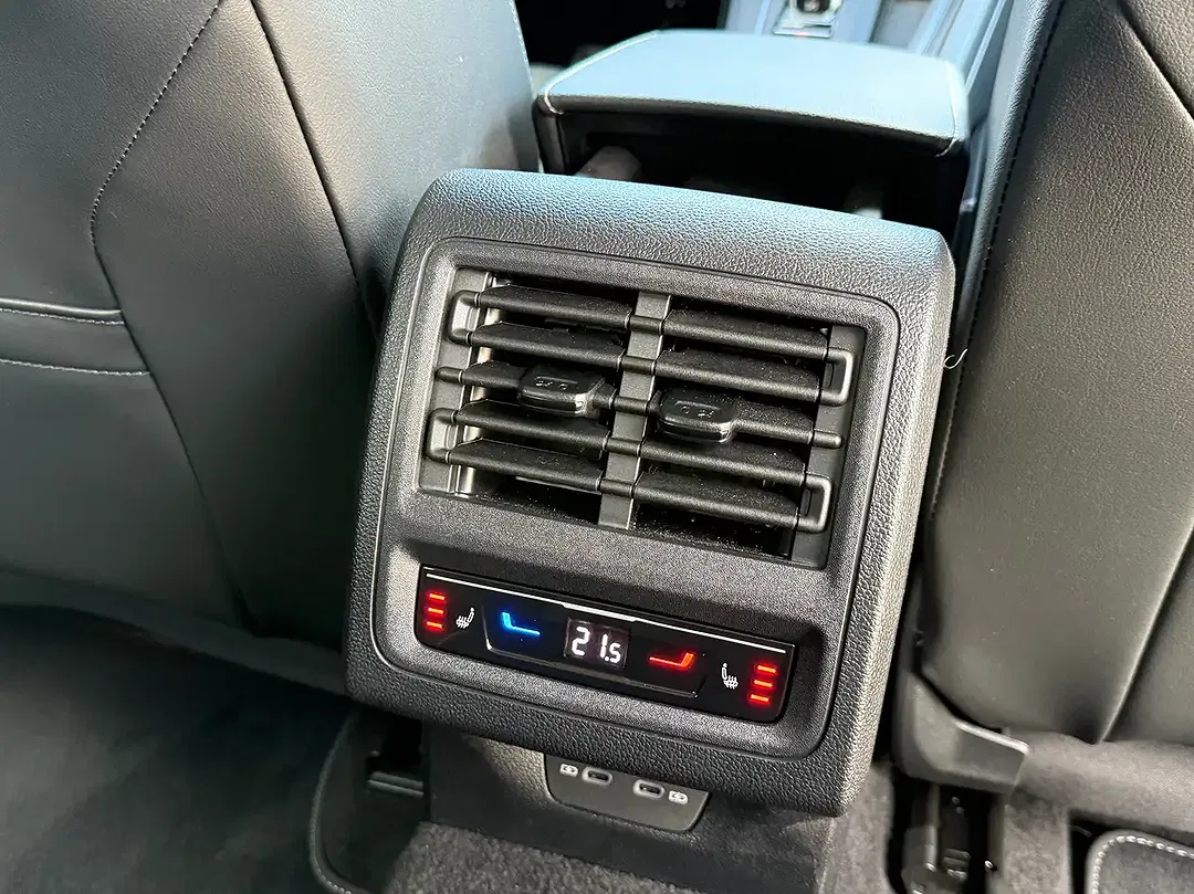 Volkswagen Golf - Thumbnail 8