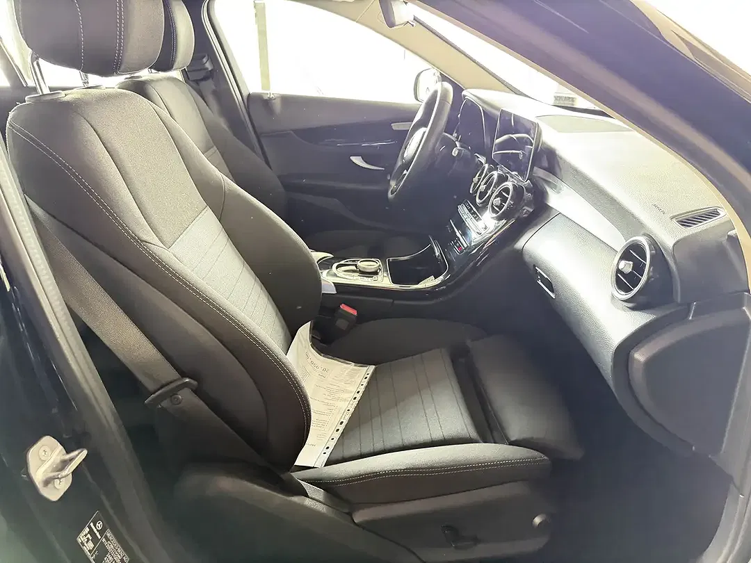 Mercedes-Benz C 300 - Thumbnail 10