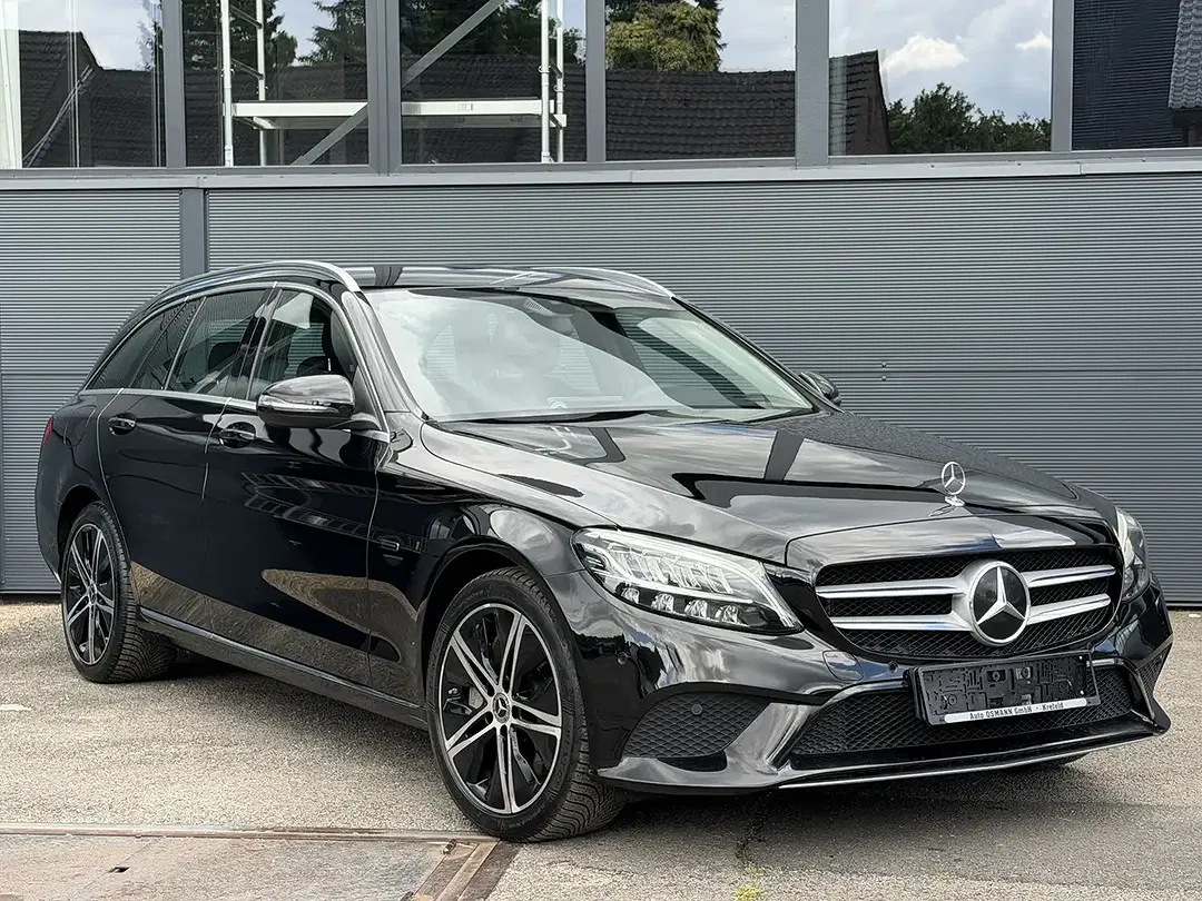 Mercedes-Benz C 300 - Thumbnail 2