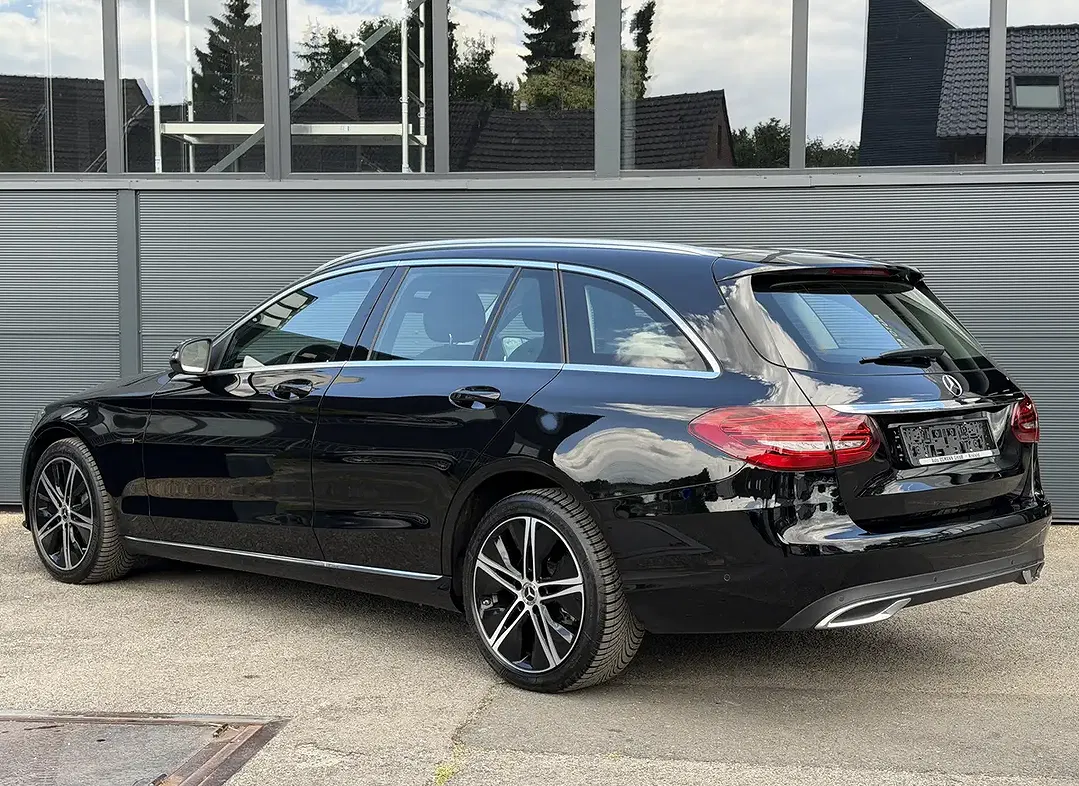 Mercedes-Benz C 300 - Thumbnail 6