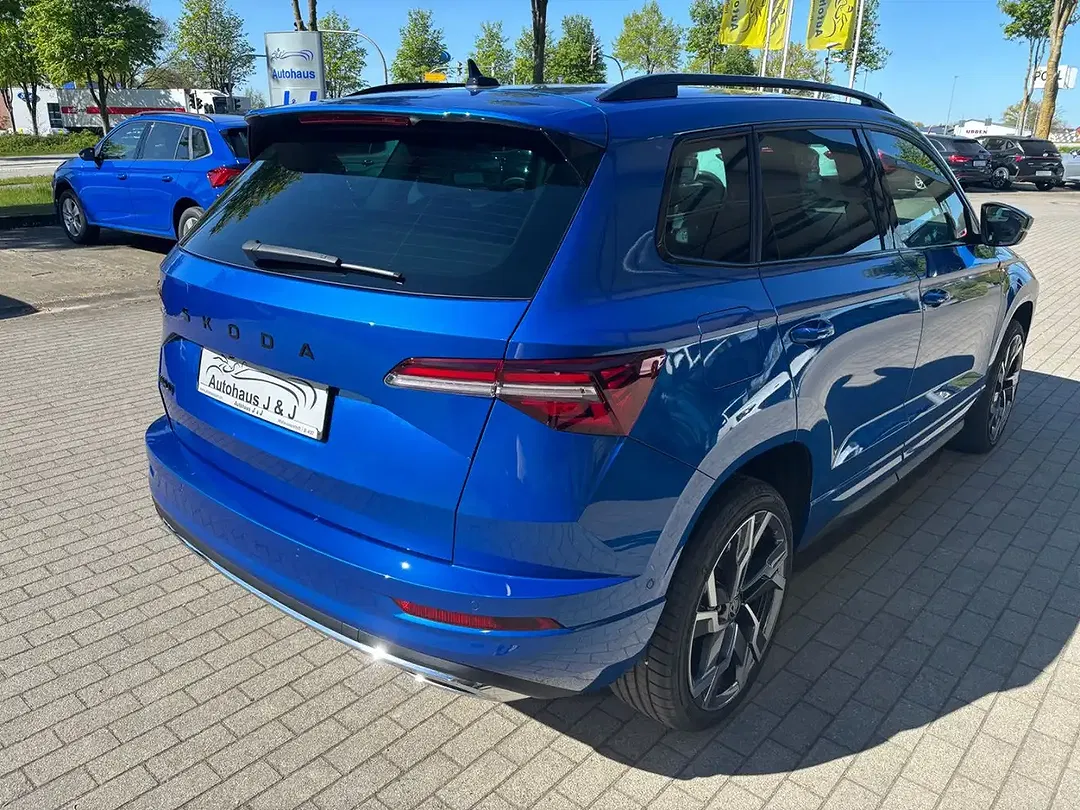 Skoda Karoq - Thumbnail 3
