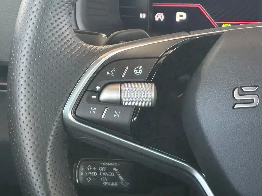 Skoda Karoq - Thumbnail 9