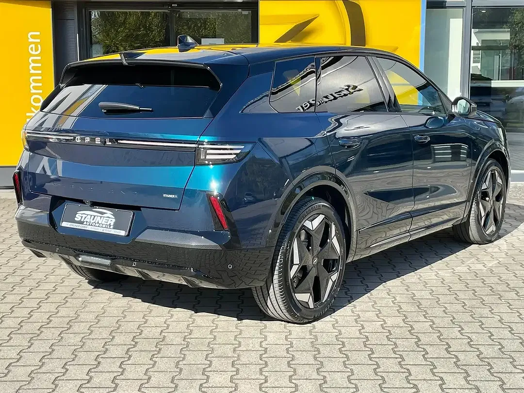 Opel Grandland - Thumbnail 3