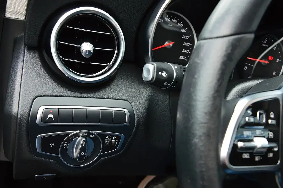 Mercedes-Benz C 220 - Thumbnail 11