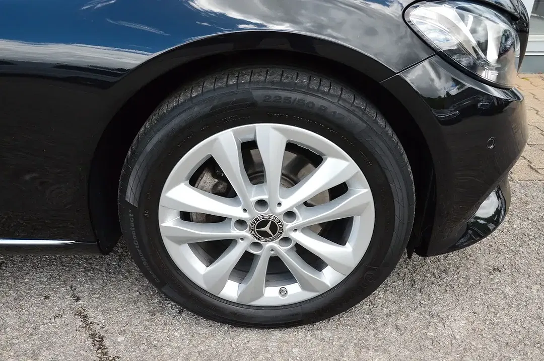 Mercedes-Benz C 220 - Thumbnail 14
