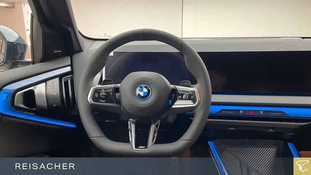 BMW X3 - Thumbnail 3