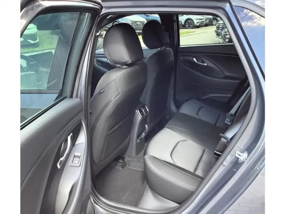 Hyundai i30 - Thumbnail 8