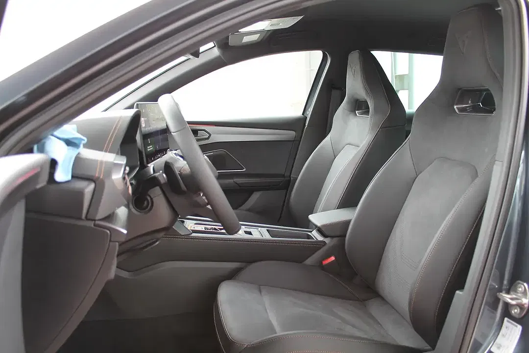 CUPRA Leon - Thumbnail 10