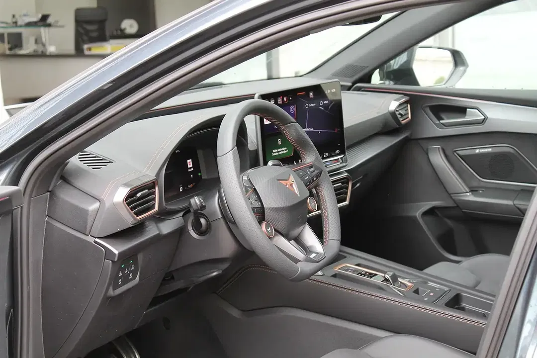 CUPRA Leon - Thumbnail 9