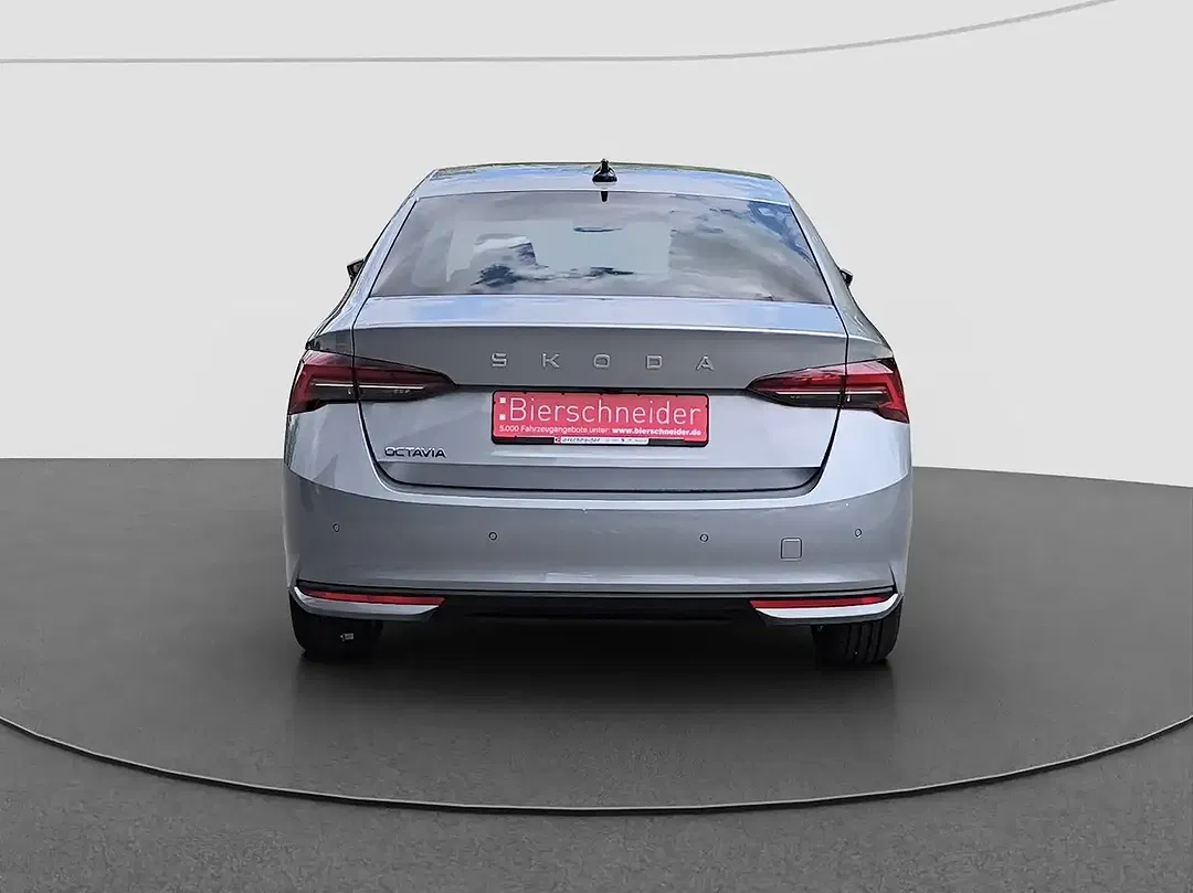Skoda Octavia - Thumbnail 9