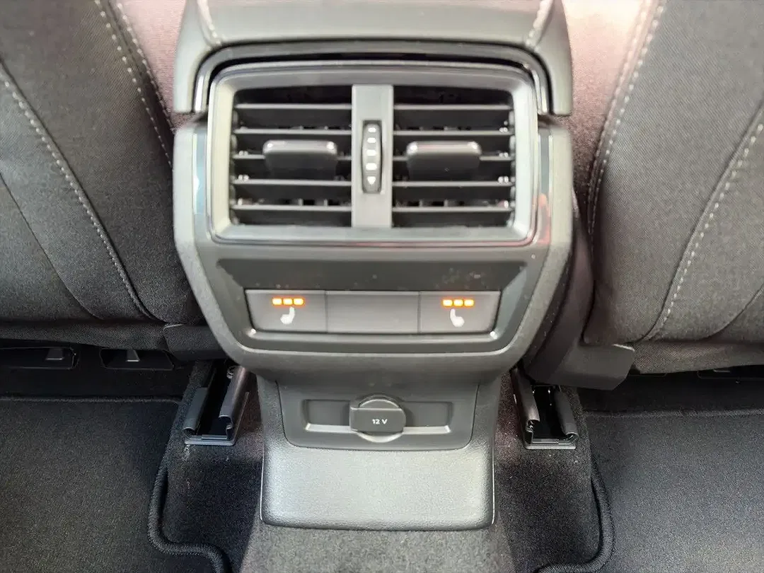 Skoda Karoq - Thumbnail 14